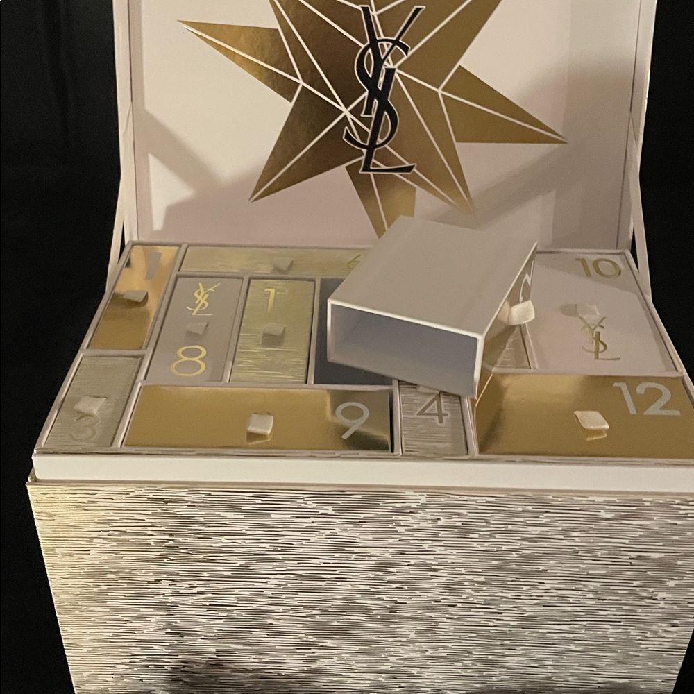 YSL empty “12 days of Christmas” box - Picture 2 of 5